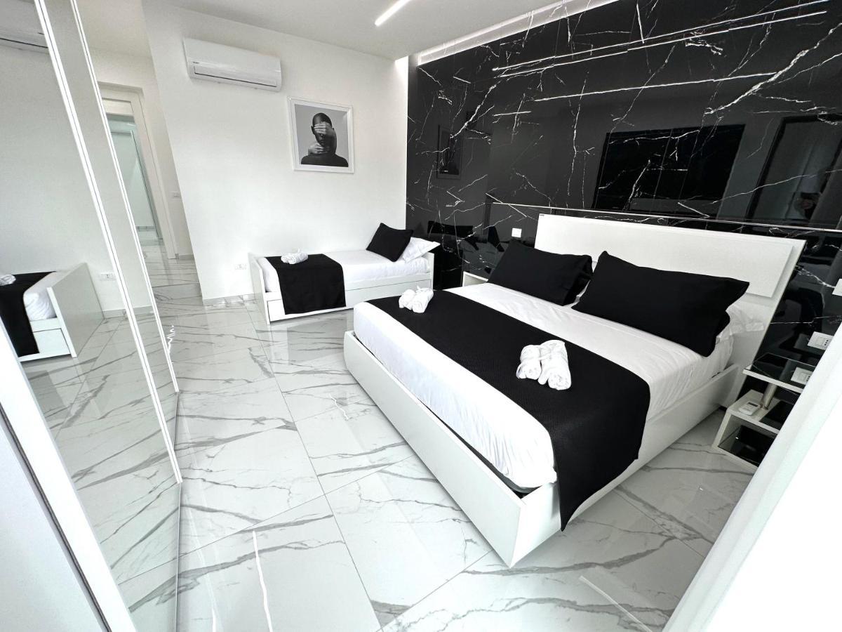 White Elegance Luxury B&B Caserta Zewnętrze zdjęcie
