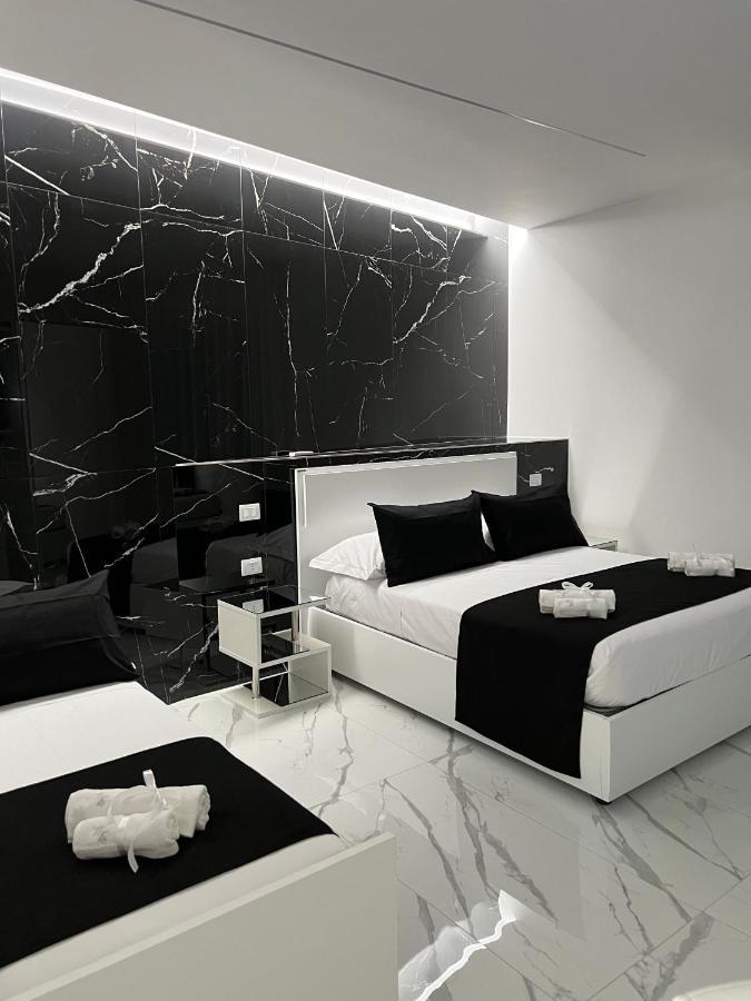 White Elegance Luxury B&B Caserta Zewnętrze zdjęcie