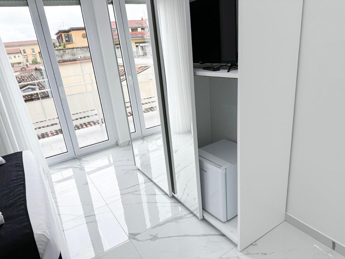 White Elegance Luxury B&B Caserta Zewnętrze zdjęcie