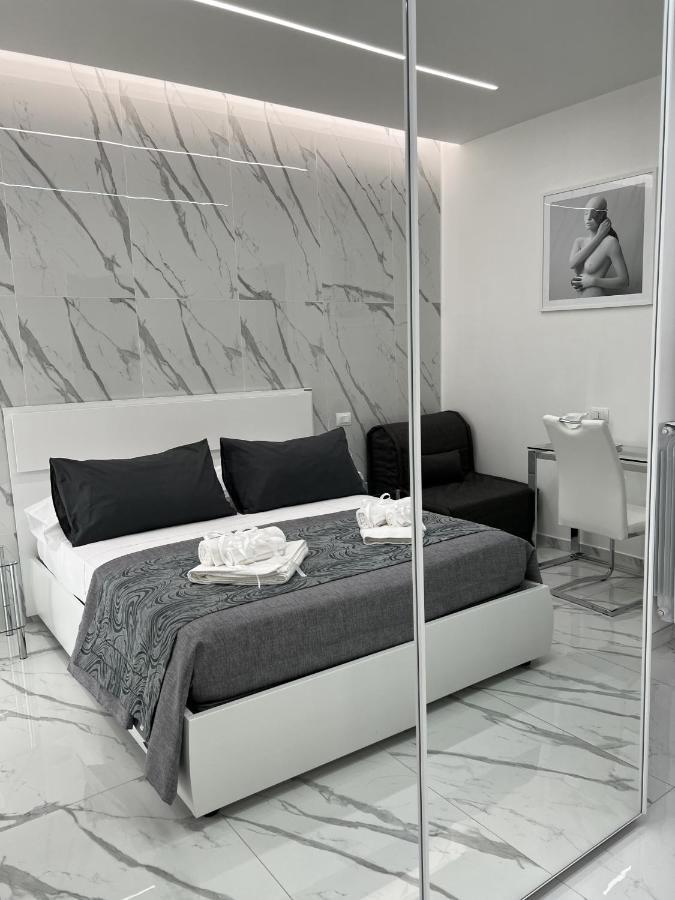 White Elegance Luxury B&B Caserta Zewnętrze zdjęcie