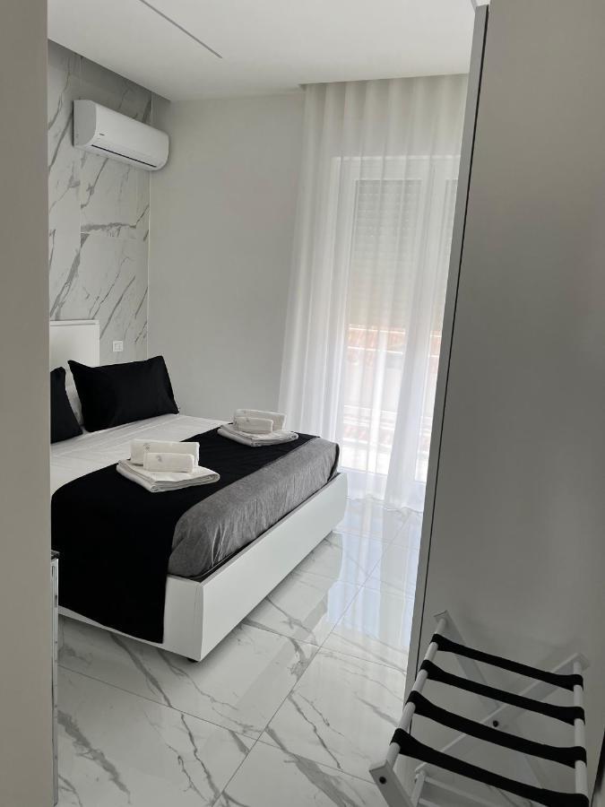 White Elegance Luxury B&B Caserta Zewnętrze zdjęcie