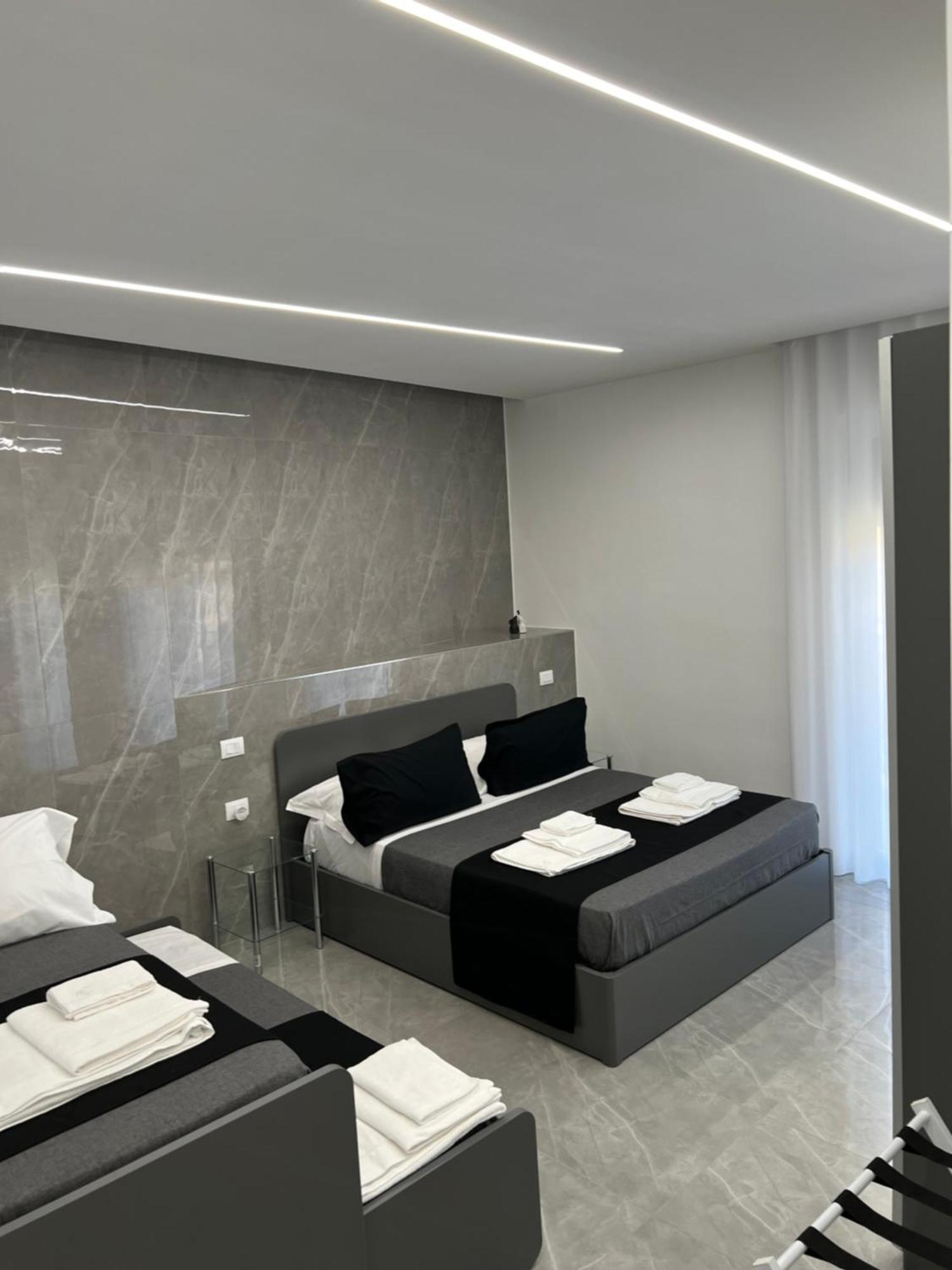 White Elegance Luxury B&B Caserta Zewnętrze zdjęcie