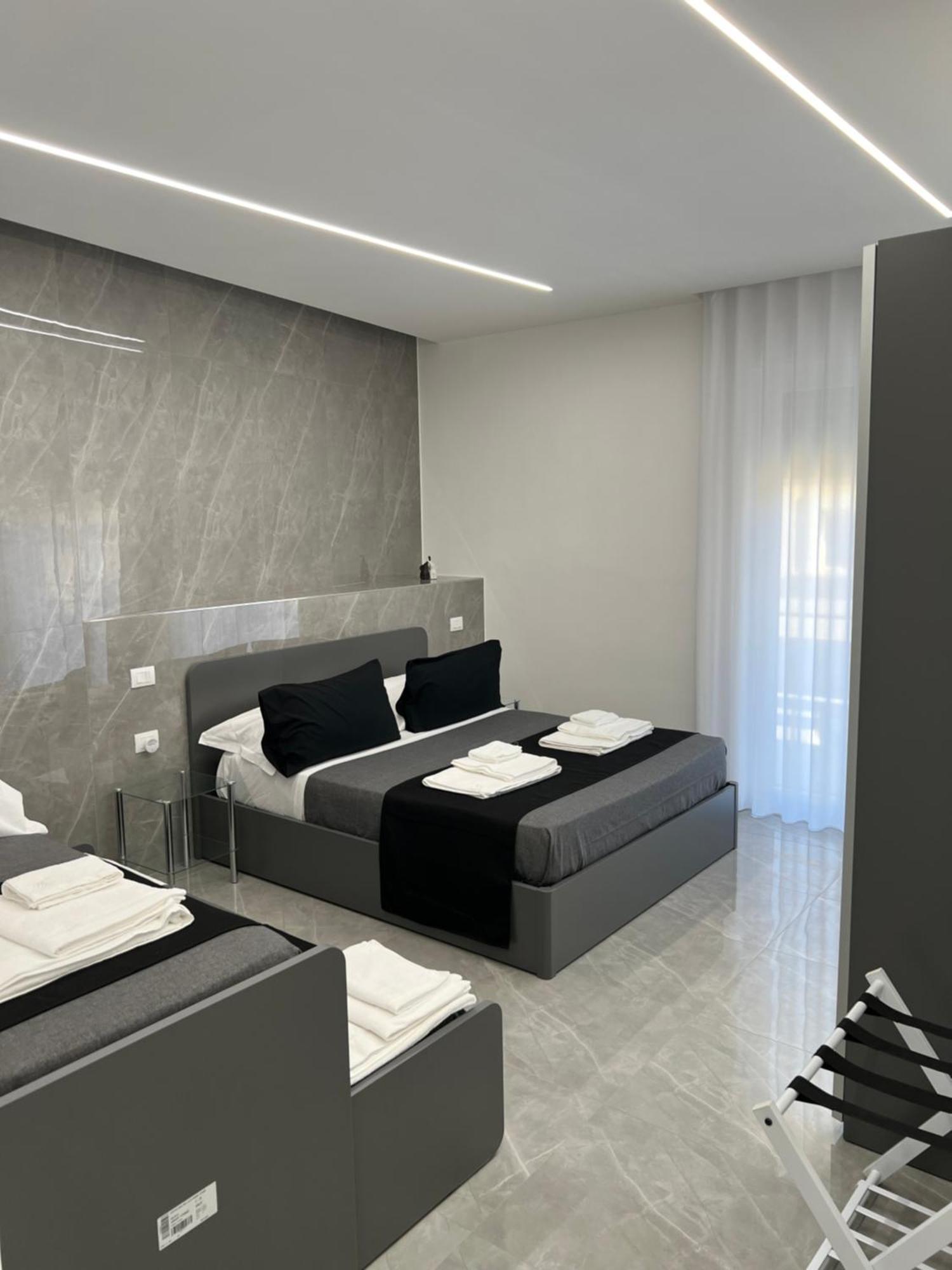 White Elegance Luxury B&B Caserta Zewnętrze zdjęcie