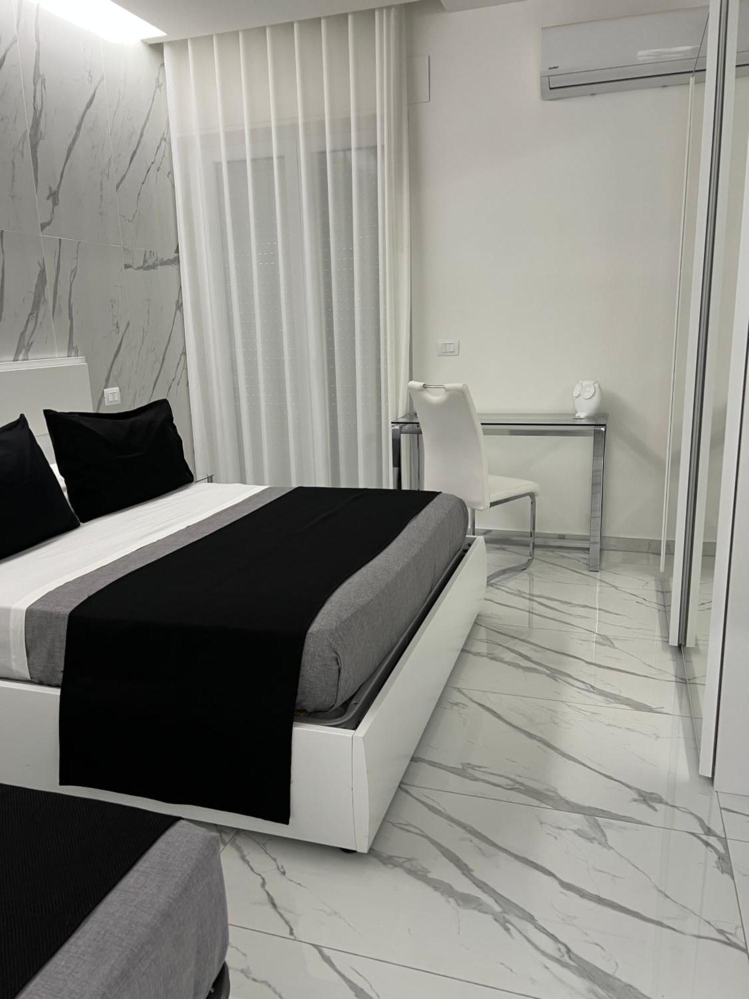 White Elegance Luxury B&B Caserta Zewnętrze zdjęcie